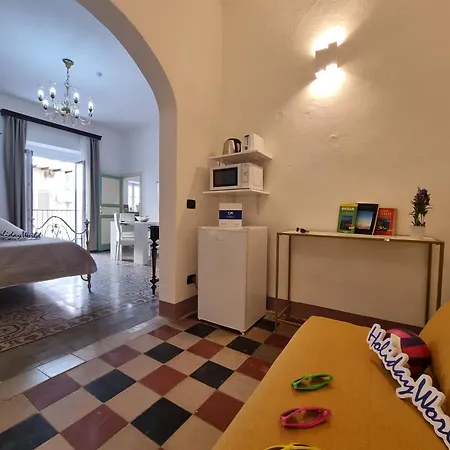 Donna Emma By World Carini